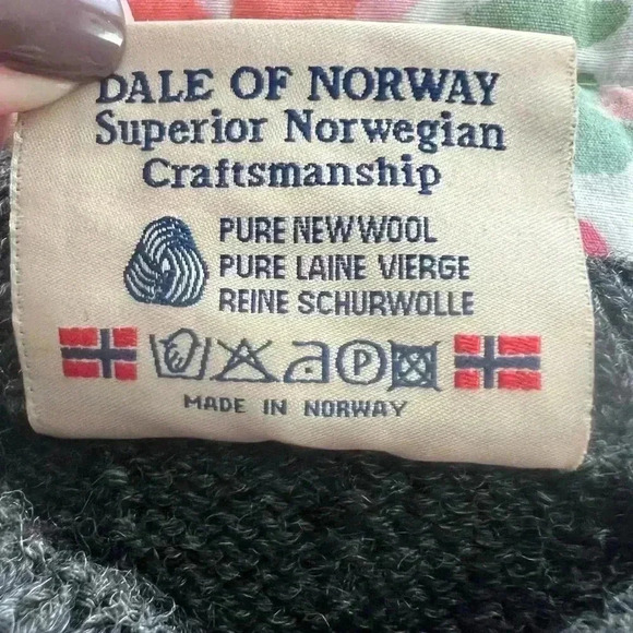 Dale of Norway | Dark Grey Olympic Norwegian Wool Sweater | Size L - Picture 3 of 9